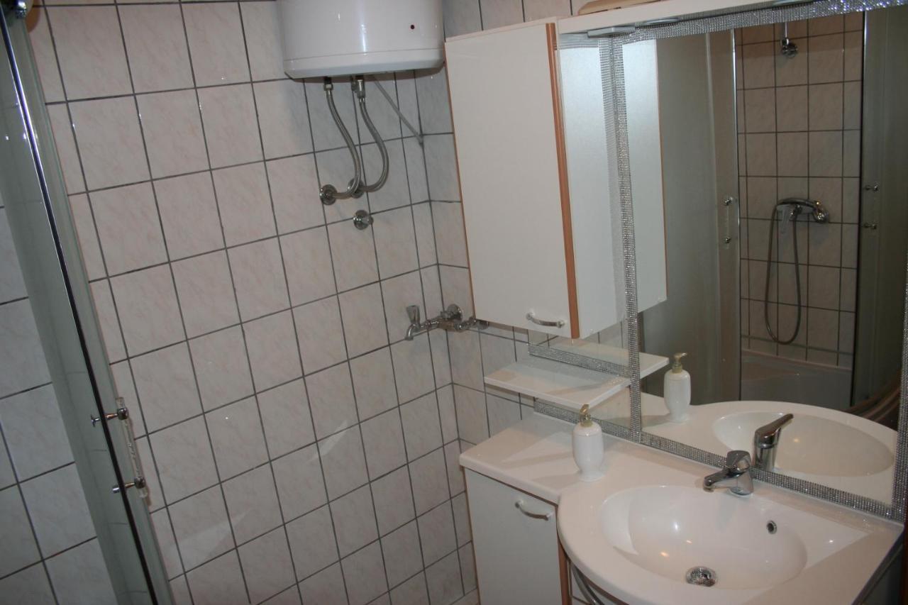 كرك Apartmani Jankov المظهر الخارجي الصورة