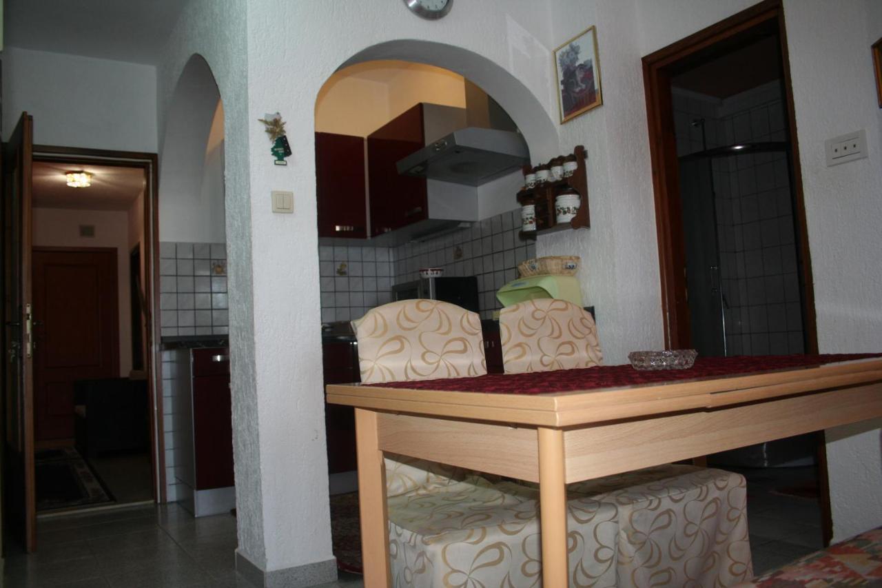 كرك Apartmani Jankov المظهر الخارجي الصورة